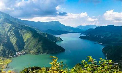 雷波马湖_雷波马湖风景区简介